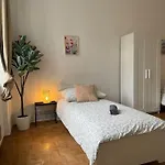 130 M2 Stylish 5 Bedroom Apartment