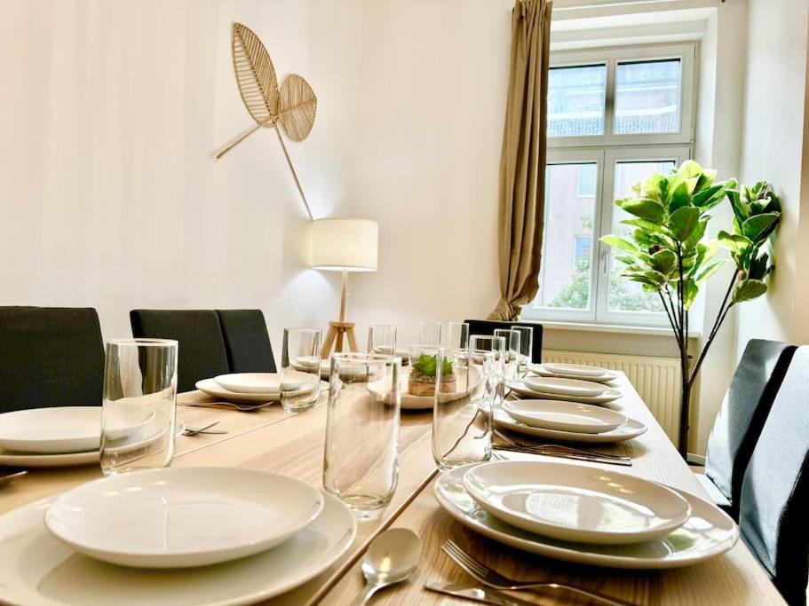 Apartment 130 M2 Stylish 5 Bedroom